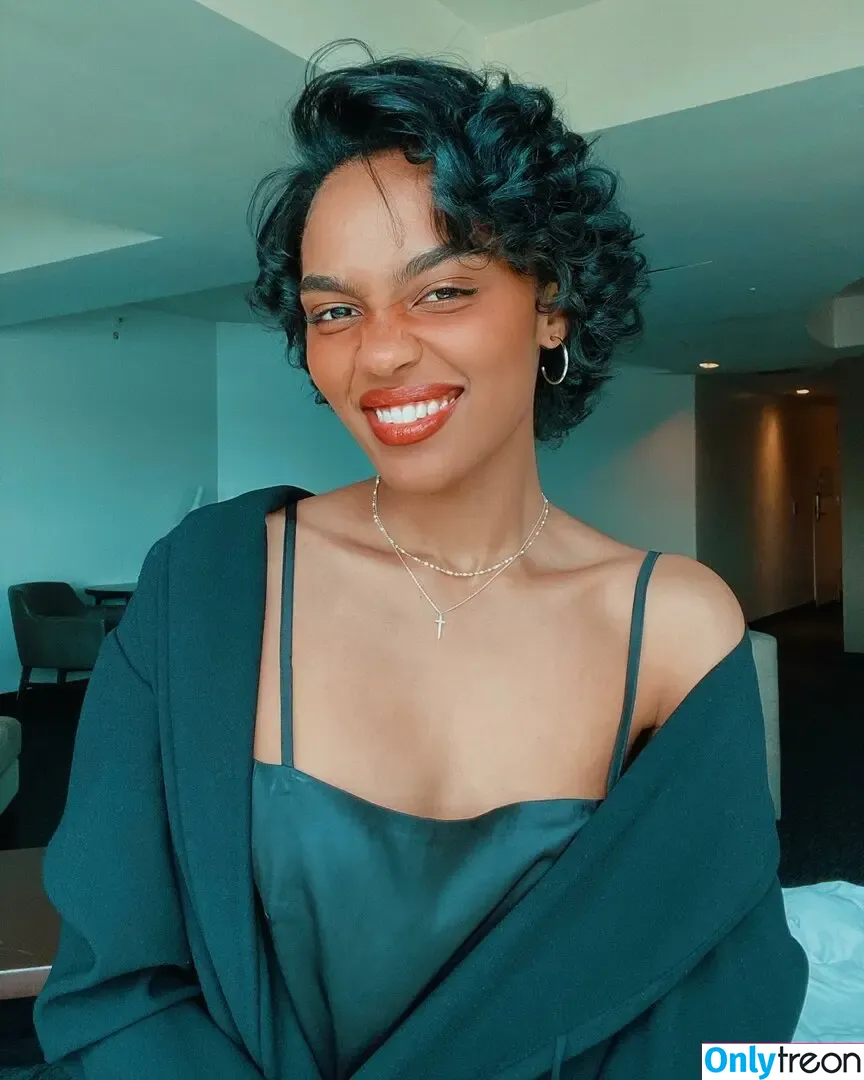China Anne McClain nude photo #0020 (chinamcclain)