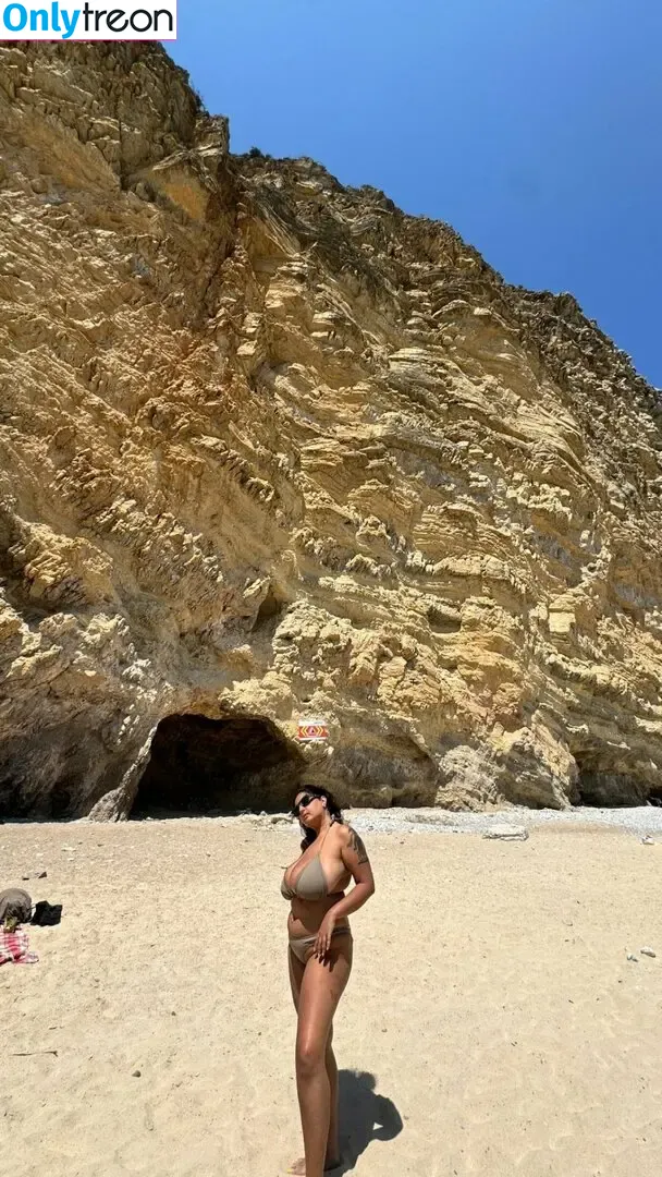 Chippy Nonstop nude photo #0040 (chippy_nonstop / chippynonstopof / chippyxnonstop)