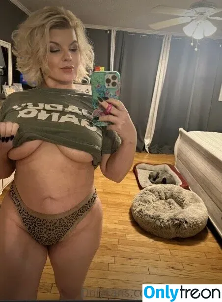 Chivelicious nude photo #0070 (martyloveswine)