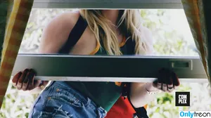 Chloë Grace Moretz / chloegmoretz nude photo #0164