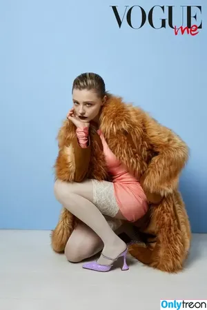 Chloë Grace Moretz / chloegmoretz nude photo #0316