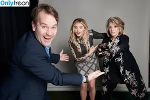 Chloë Grace Moretz / chloegmoretz nude photo #0767