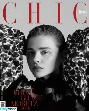 Chloë Grace Moretz / chloegmoretz nude photo #0773