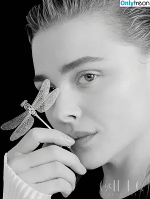 Chloë Grace Moretz / chloegmoretz nude photo #0774