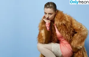 Chloë Grace Moretz / chloegmoretz nude photo #0789