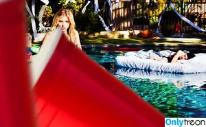 Chloë Grace Moretz / chloegmoretz nude photo #0801