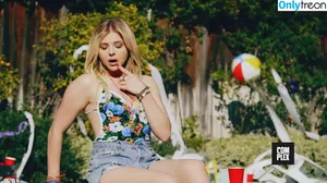 Chloë Grace Moretz / chloegmoretz nude photo #0816