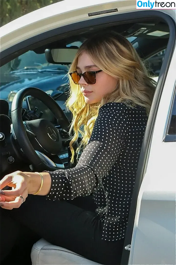 Chloë Grace Moretz nude photo #0294 (chloegmoretz)