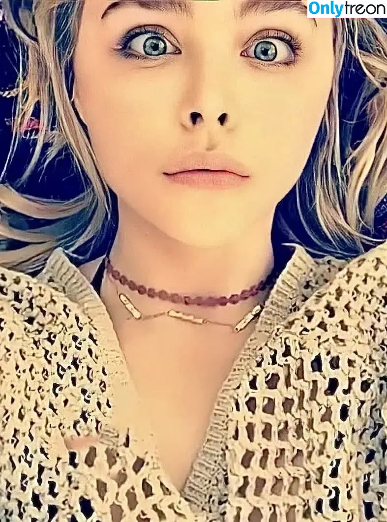 Chloë Grace Moretz nude photo #0403 (chloegmoretz)