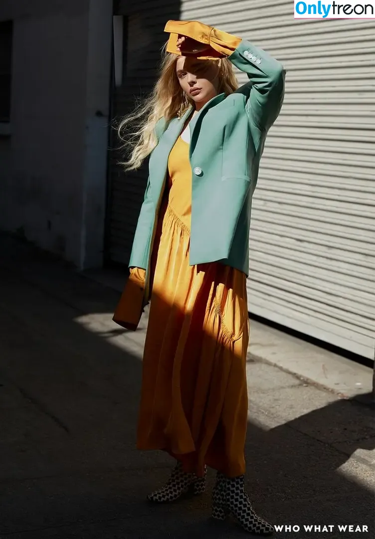 Chloë Grace Moretz nude photo #0405 (chloegmoretz)