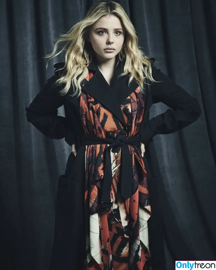 Chloë Grace Moretz nude photo #0609 (chloegmoretz)
