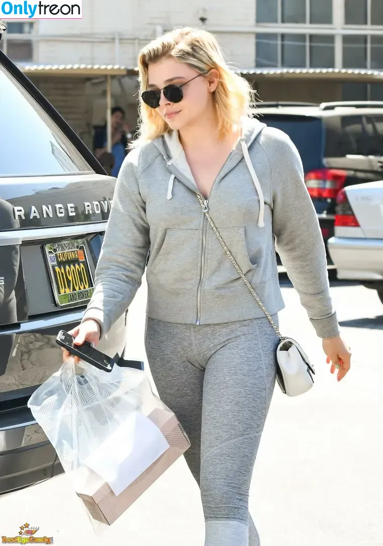 Chloë Grace Moretz nude photo #0679 (chloegmoretz)