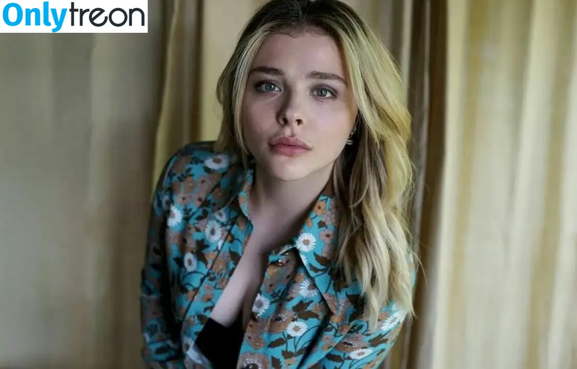Chloë Grace Moretz nude photo #0736 (chloegmoretz)