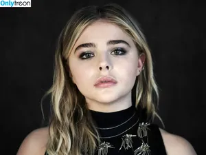 Chloë Grace Moretz / chloegmoretz nude photo #1386