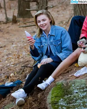 Chloë Grace Moretz / chloegmoretz nude photo #1422