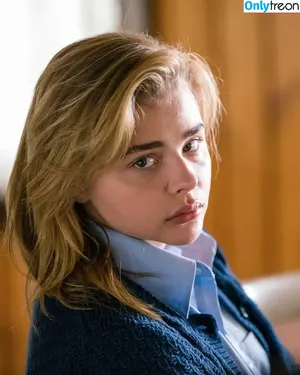 Chloë Grace Moretz / chloegmoretz nude photo #1423