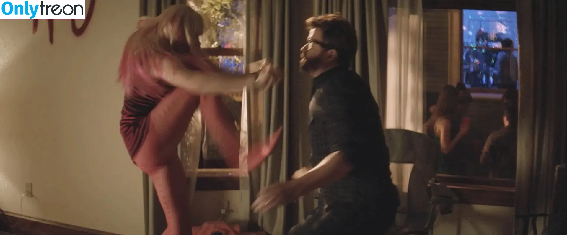Chloë Grace Moretz nude photo #1400 (chloegmoretz)