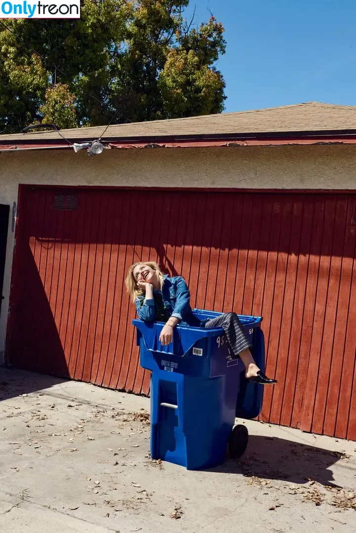 Chloë Grace Moretz nude photo #1441 (chloegmoretz)