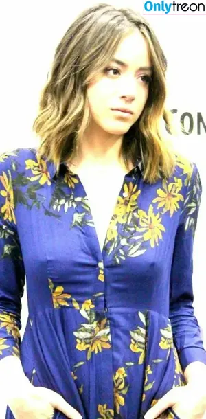 Chloe Bennet / chloebennet nude photo #0828
