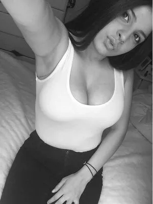Chloe C / chloe_chenyz / сhloe.c25 nude photo #0032