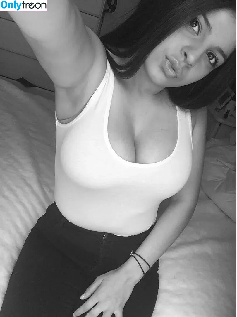 Chloe C nude photo #0032 (chloe_chenyz / сhloe.c25)