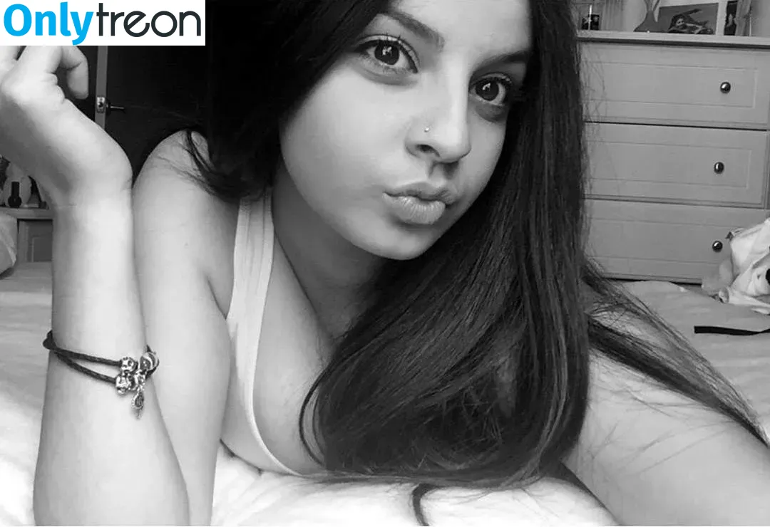 Chloe C nude photo #0033 (chloe_chenyz / сhloe.c25)