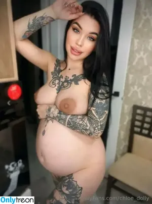 chloe_dolly / chlo.edollly nude photo #0009