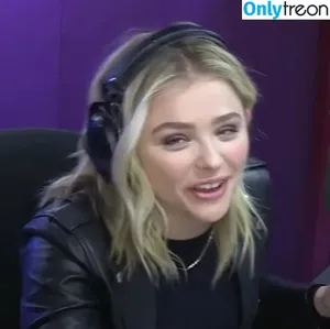 Chloe Grace Moretz / ChloeGMoretz nude photo #0602