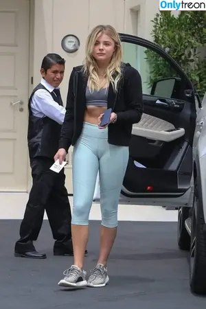 Chloe Grace Moretz / ChloeGMoretz nude photo #0627