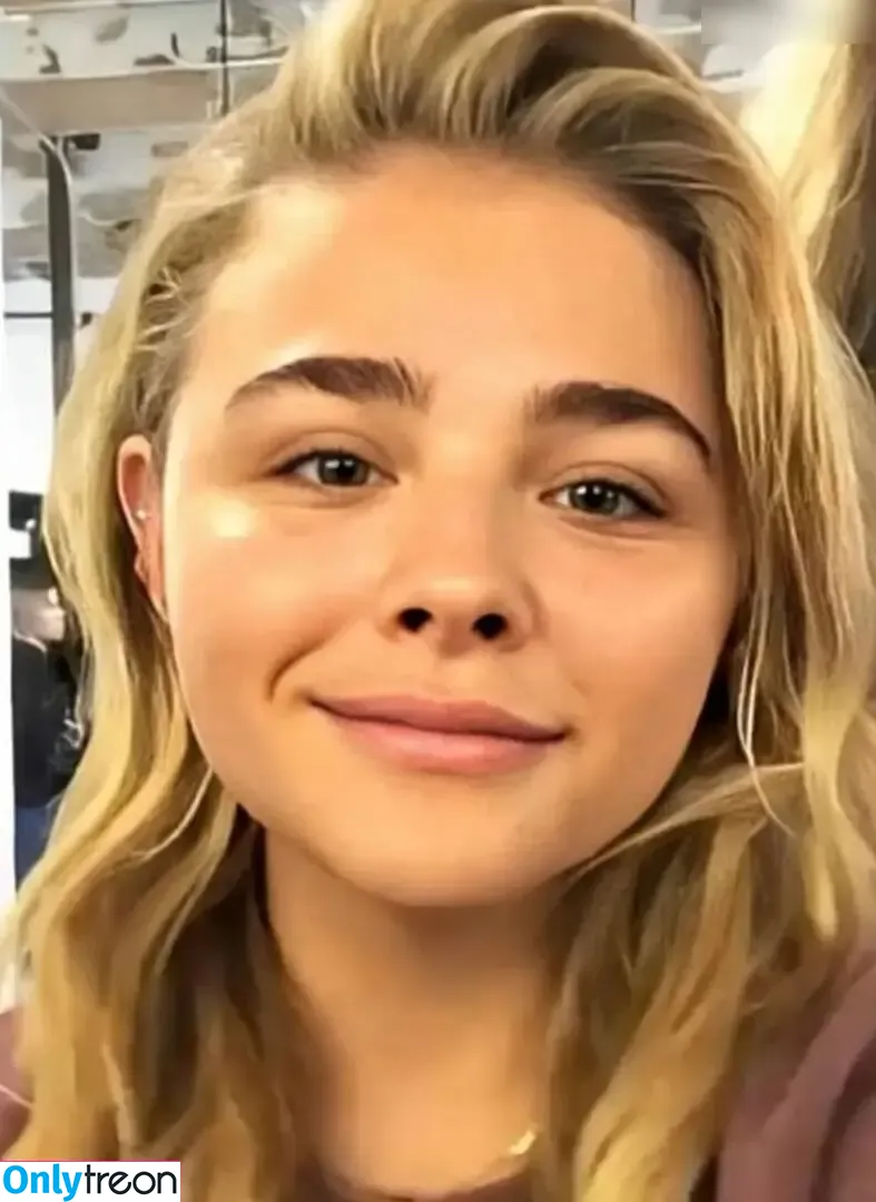Chloe Grace Moretz nude photo #0484 (ChloeGMoretz)