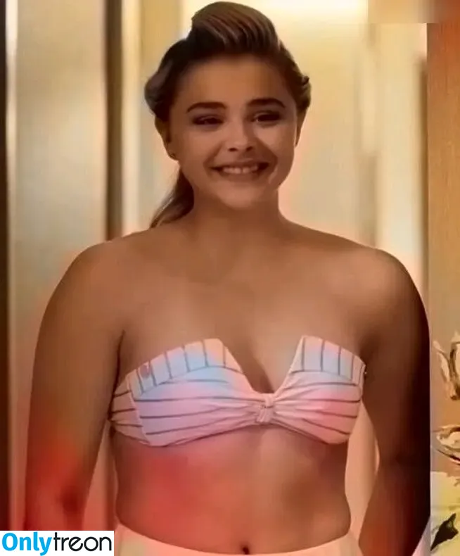 Chloe Grace Moretz nude photo #0486 (ChloeGMoretz)