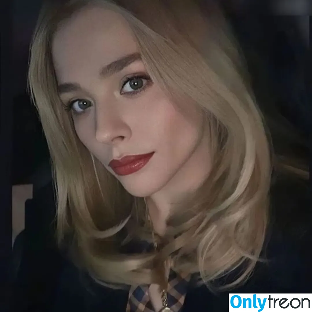 Chloe Grace Moretz nude photo #0487 (ChloeGMoretz)