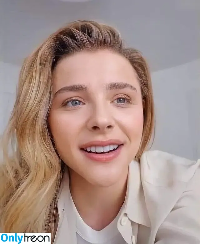 Chloe Grace Moretz nude photo #0514 (ChloeGMoretz)