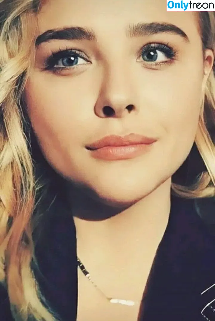 Chloe Grace Moretz nude photo #0526 (ChloeGMoretz)