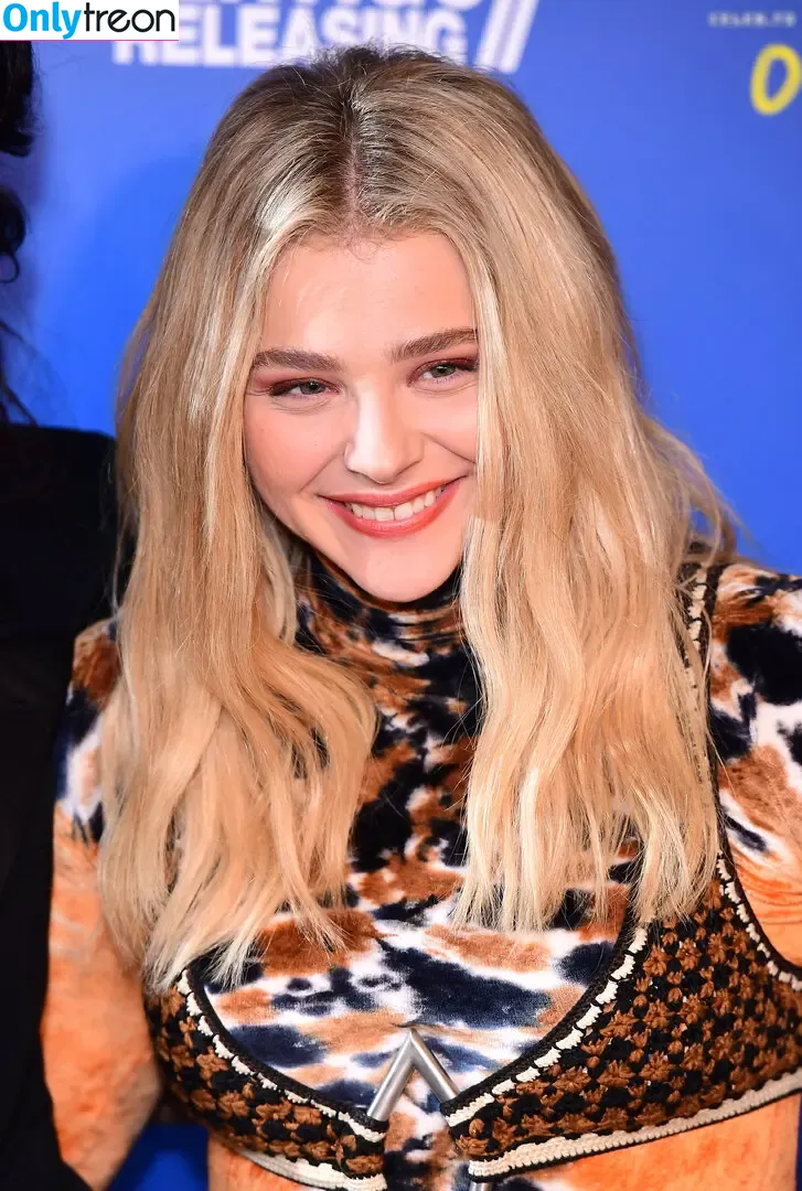 Chloe Grace Moretz nude photo #0543 (ChloeGMoretz)