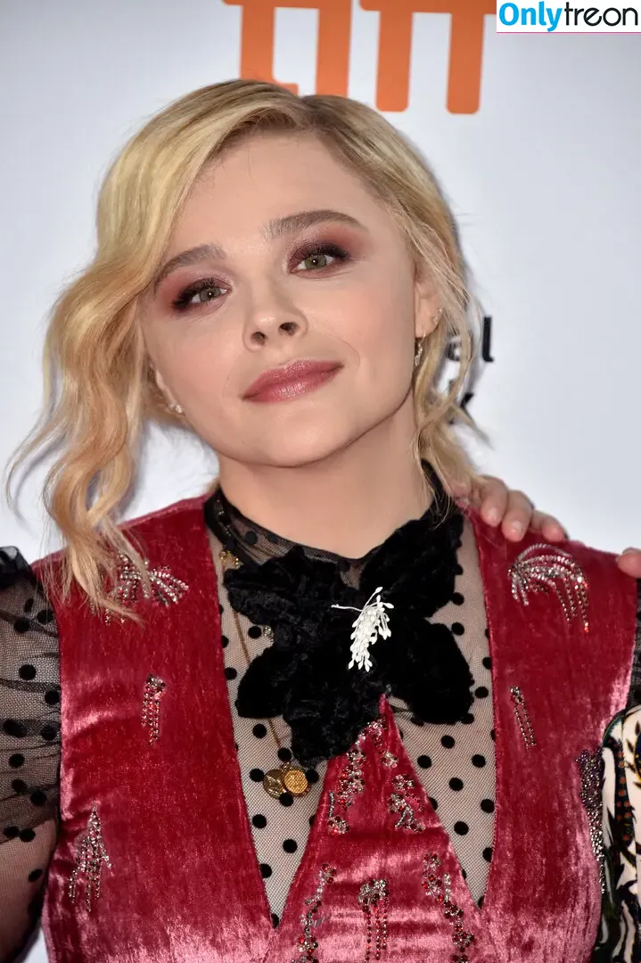 Chloe Grace Moretz nude photo #0556 (ChloeGMoretz)