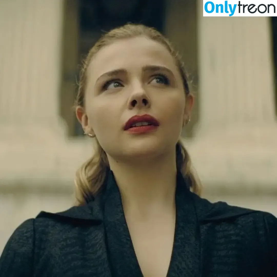 Chloe Grace Moretz nude photo #0577 (ChloeGMoretz)