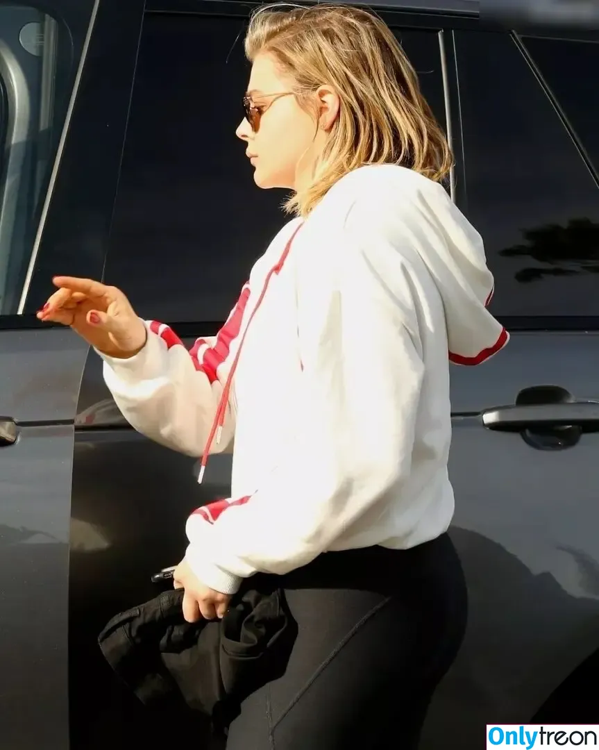 Chloe Grace Moretz nude photo #0599 (ChloeGMoretz)