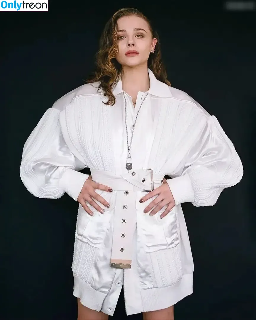 Chloe Grace Moretz nude photo #0609 (ChloeGMoretz)