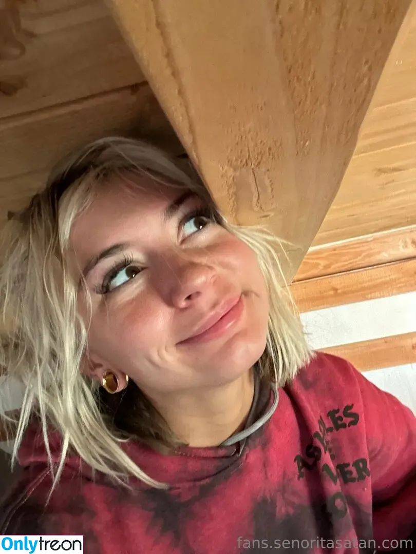 Chloe Temple nude photo #1030 (Conservatives / chloe_temple / senorita_satan)