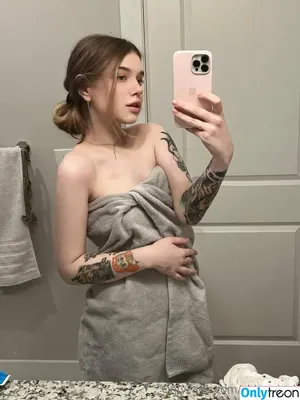 chloepixel / chloegam3r nude photo #0010
