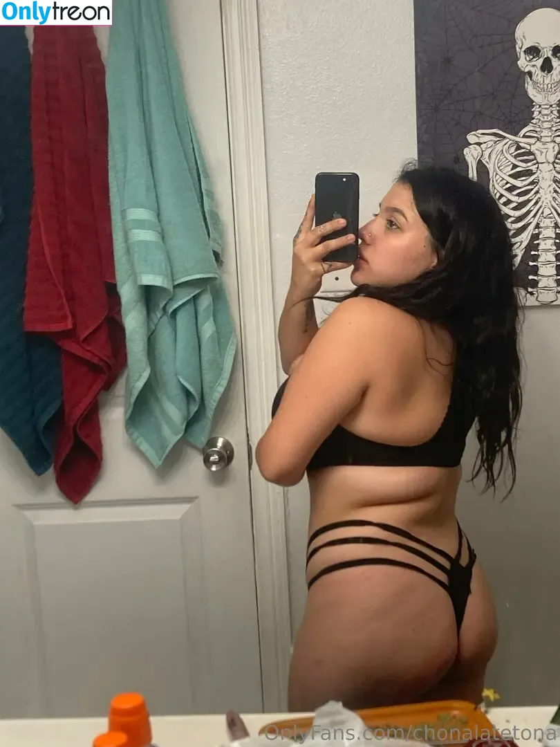 Chonalatetona nude photo #0010 ( / Bigtittysnomilk / Julissa Solis / chonnnaaaa)