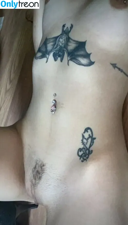 chrissylaurenxo nude photo #0006 (chrissylauren.xo)