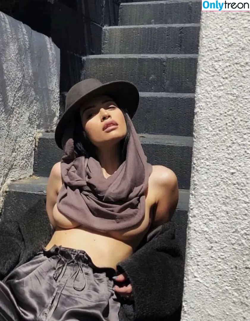 Christian Serratos nude photo #0011 (christianserratos)