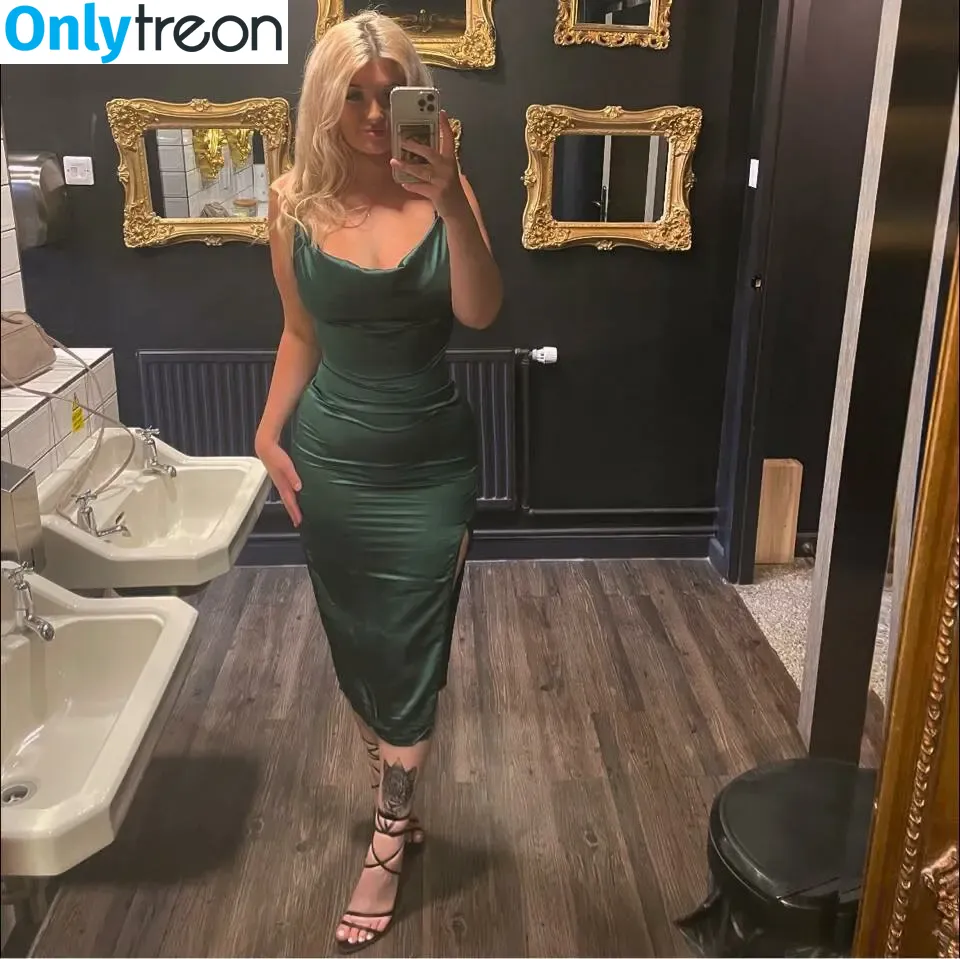christieewhitley88 nude photo #0039 (christieewhitley / elisechristie)