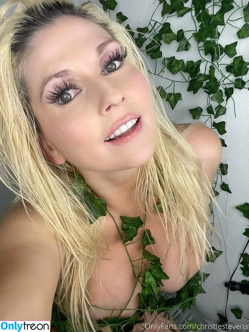 christiestevens nude photo #0062 (iluvchristie)