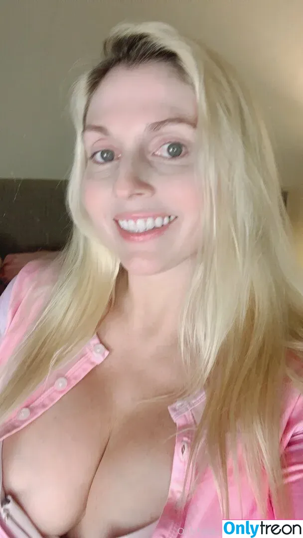 christiestevens nude photo #0121 (iluvchristie)