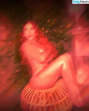 Christina Aguilera / XTINA nude photo #0070