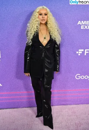 Christina Aguilera / XTINA nude photo #0089