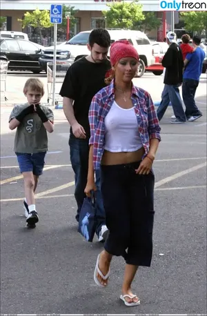 Christina Aguilera / XTINA nude photo #0111